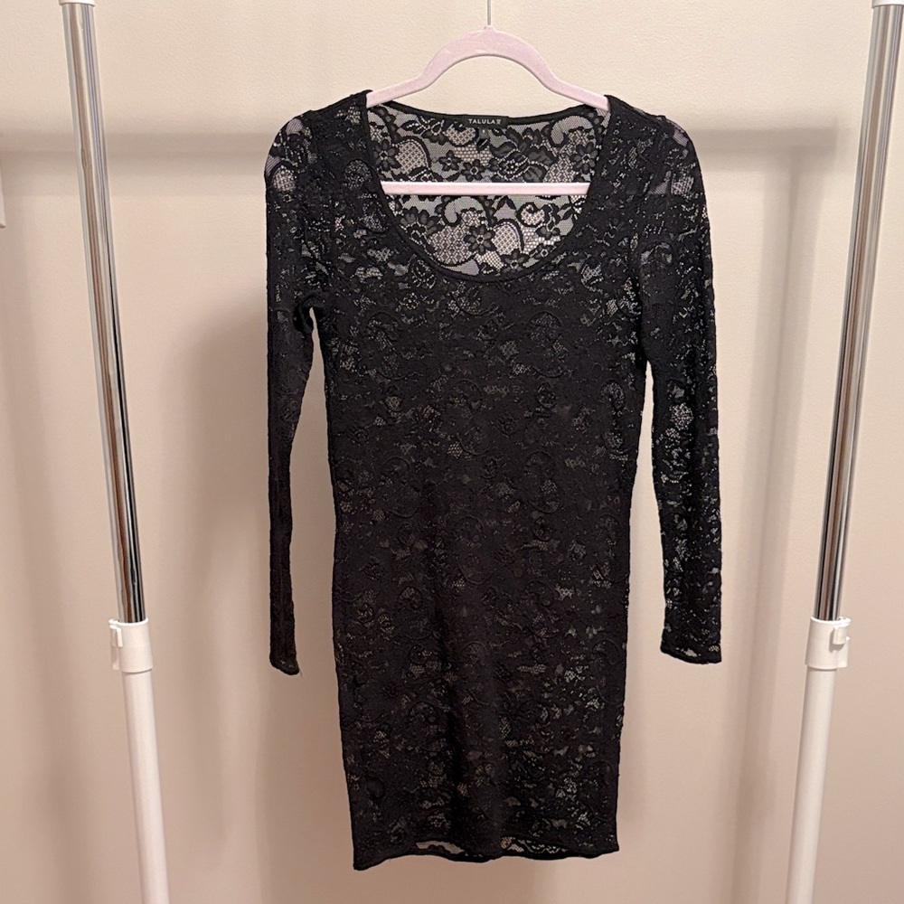 Aritzia Talula Black Lace Long Sleeve Top (Can also be worn as a bodycon dress)